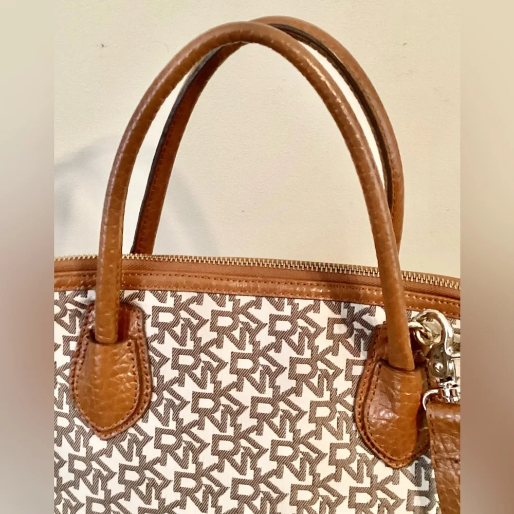 DKNY Large Tan & Brown Dome Monogram Satchel Bag w Strap - Picture 9 of 15